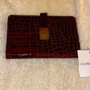 KOHLS BROWN LEATHER WALLET